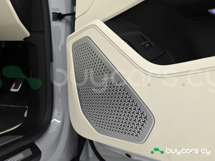 Lamborghini Urus Серый