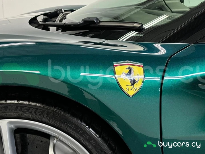 Ferrari 296 GTB Зеленый