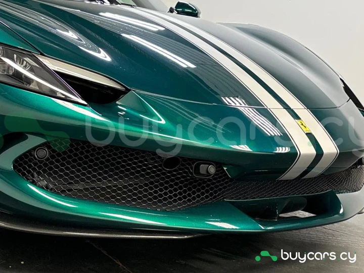 Ferrari 296 GTB Зеленый