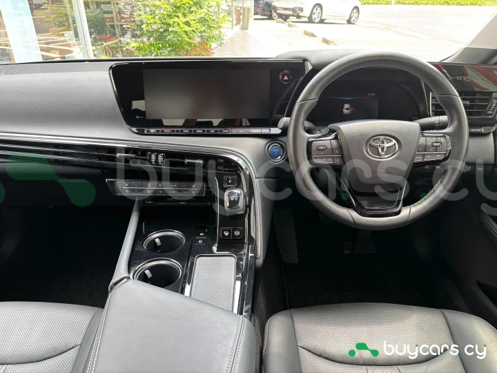 Toyota Mirai Серый