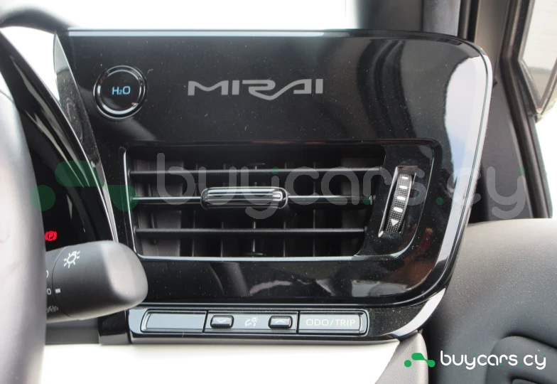 Toyota Mirai Черный