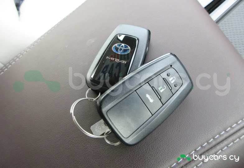 Toyota Mirai Черный