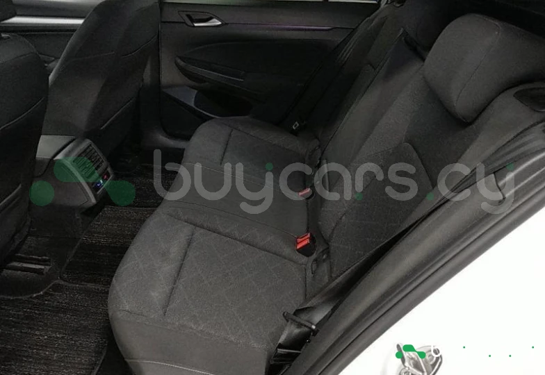 Volkswagen Golf Variant White