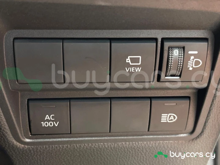 Toyota Yaris Cross Белый