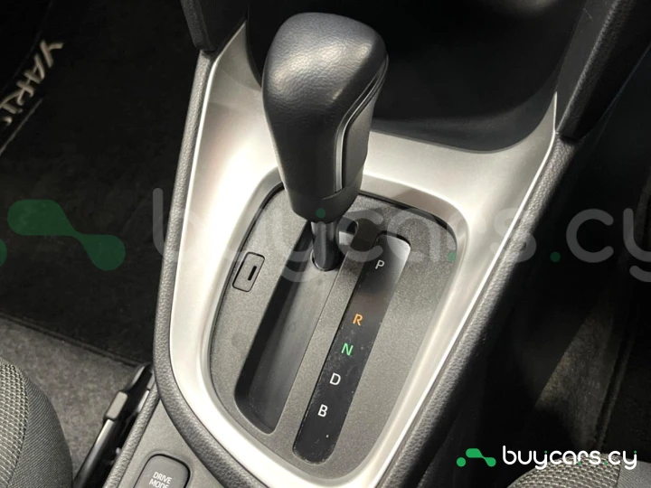 Toyota Yaris Cross Белый