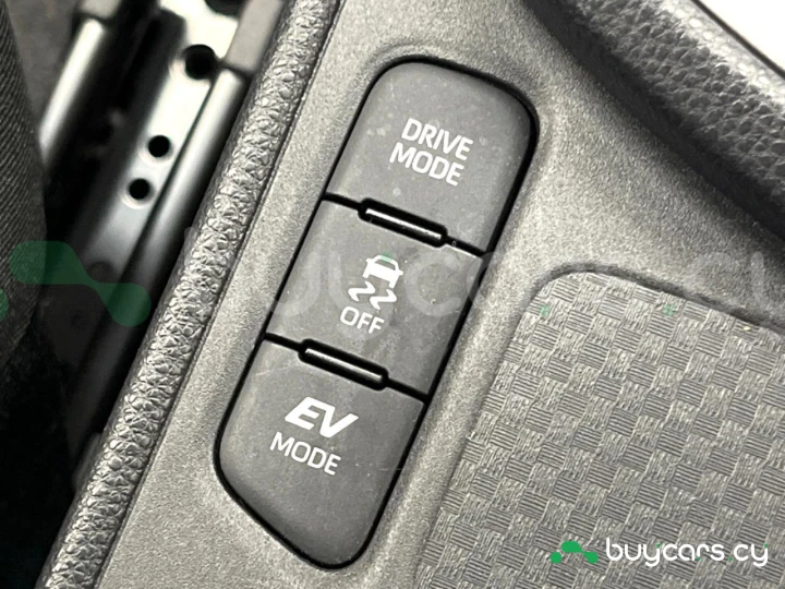 Toyota Yaris Cross Белый