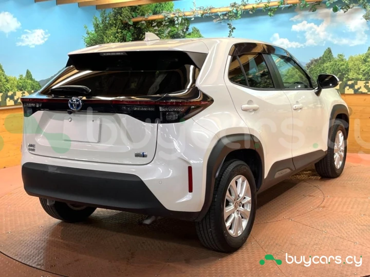 Toyota Yaris Cross Белый