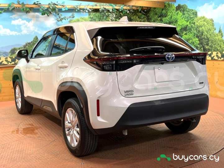 Toyota Yaris Cross Белый