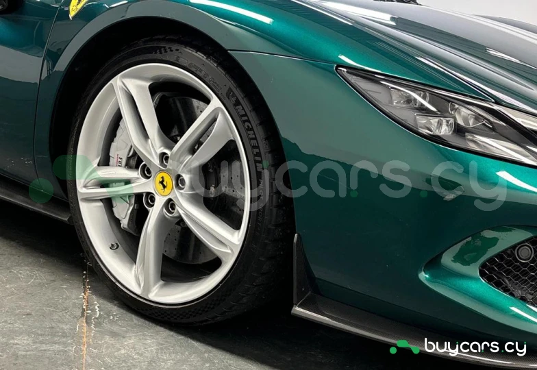 Ferrari 296 GTB Зеленый