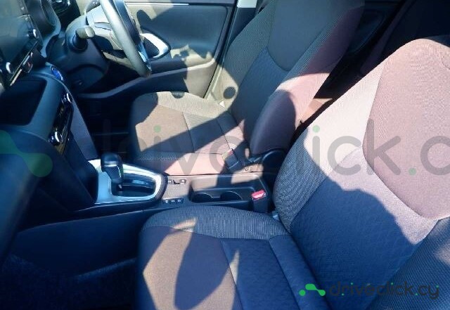 Toyota Yaris Cross Белый