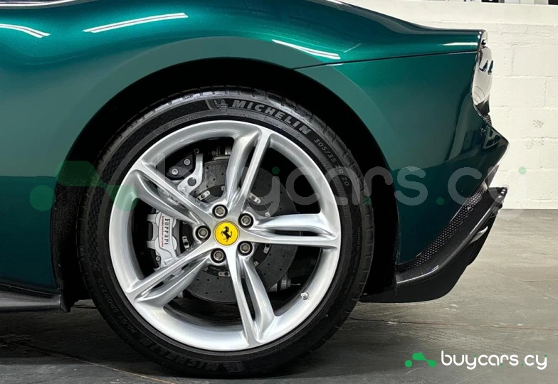 Ferrari 296 GTB Зеленый