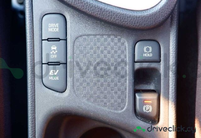 Toyota Yaris Cross Белый
