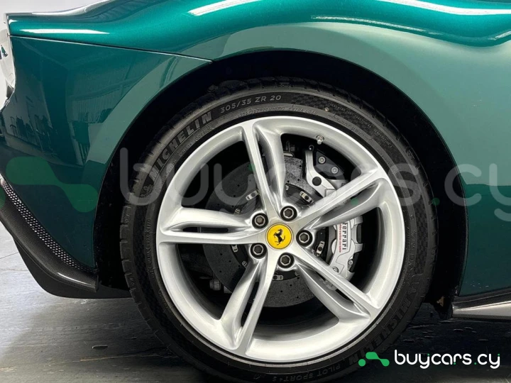 Ferrari 296 GTB Зеленый