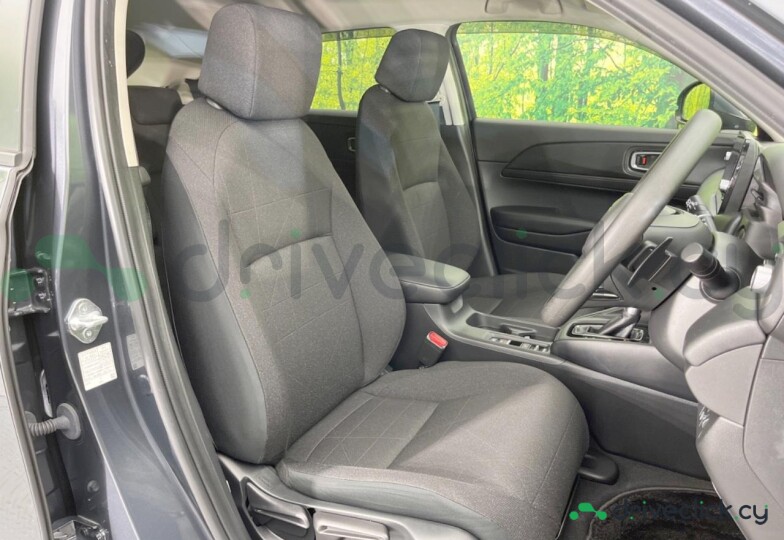 Honda Vezel Серый