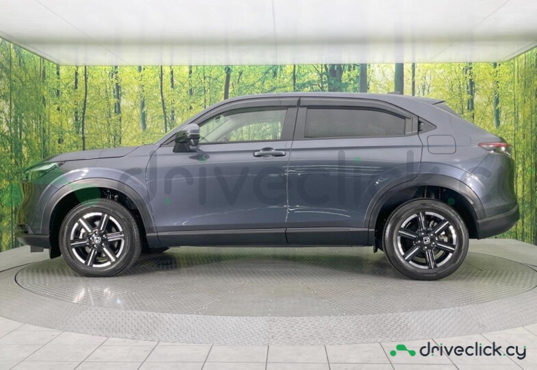 Honda Vezel Серый
