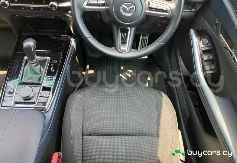 Mazda CX-30 Красный