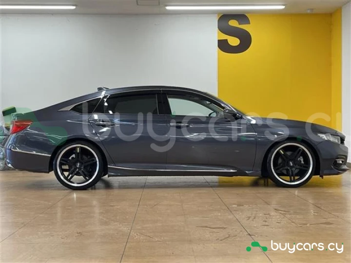 Honda Accord Серый