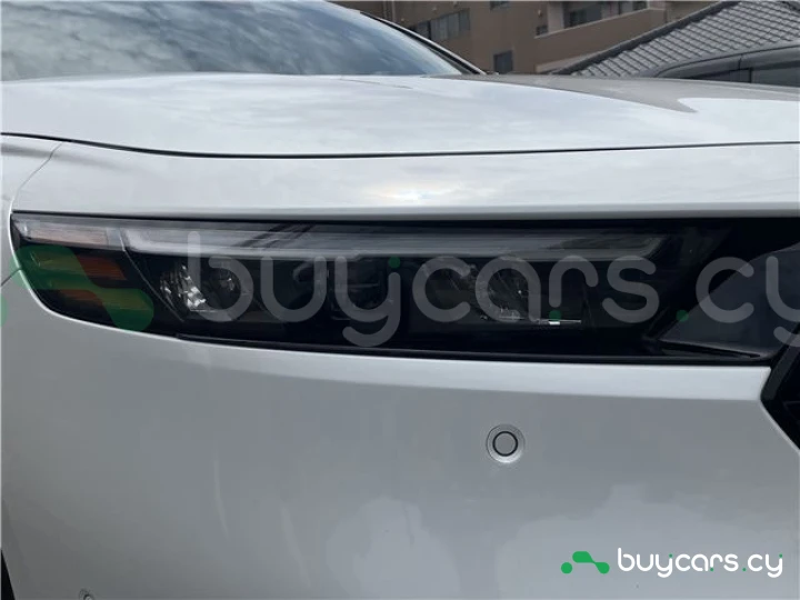 Honda Accord Белый