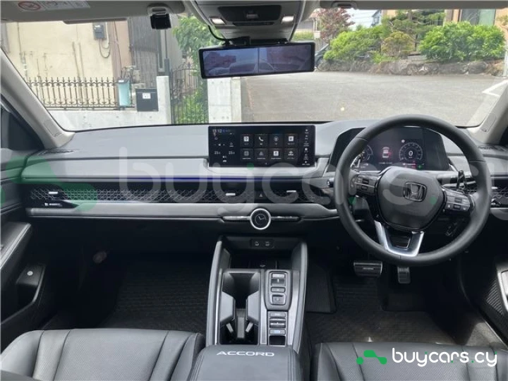 Honda Accord Белый