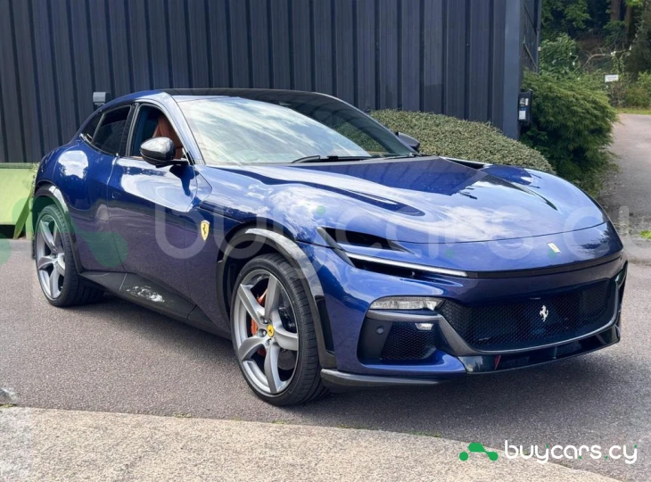 Ferrari Purosangue Синий