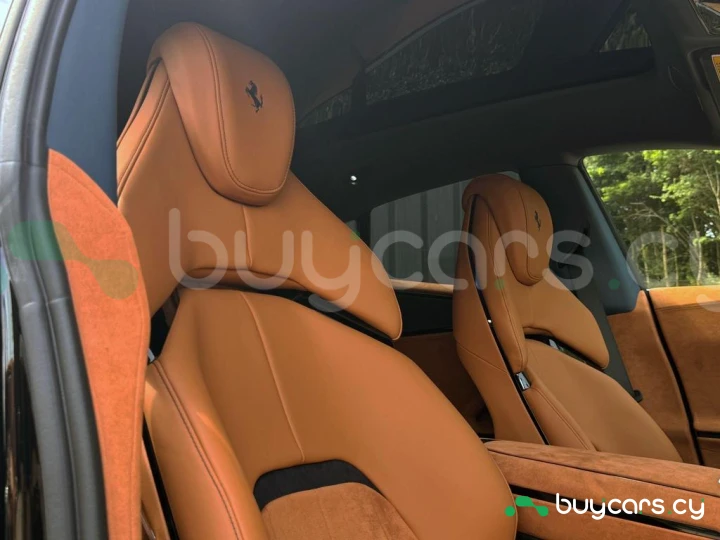 Ferrari Purosangue Синий