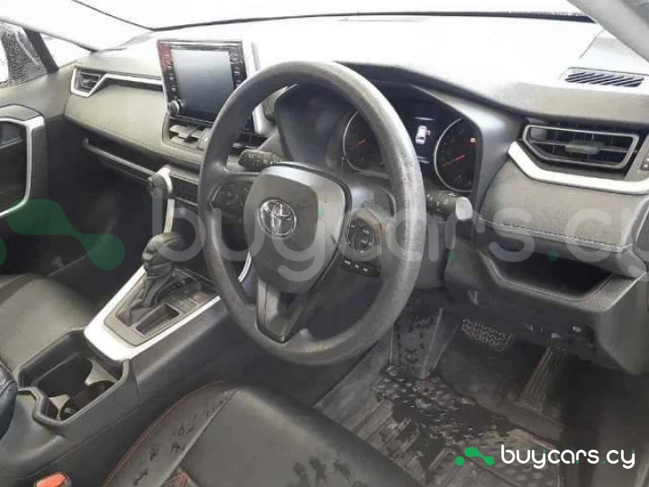 Toyota RAV4 Белый