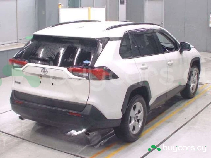 Toyota RAV4 Белый