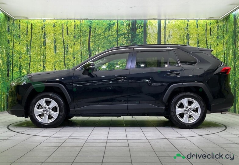 Toyota RAV4 Черный