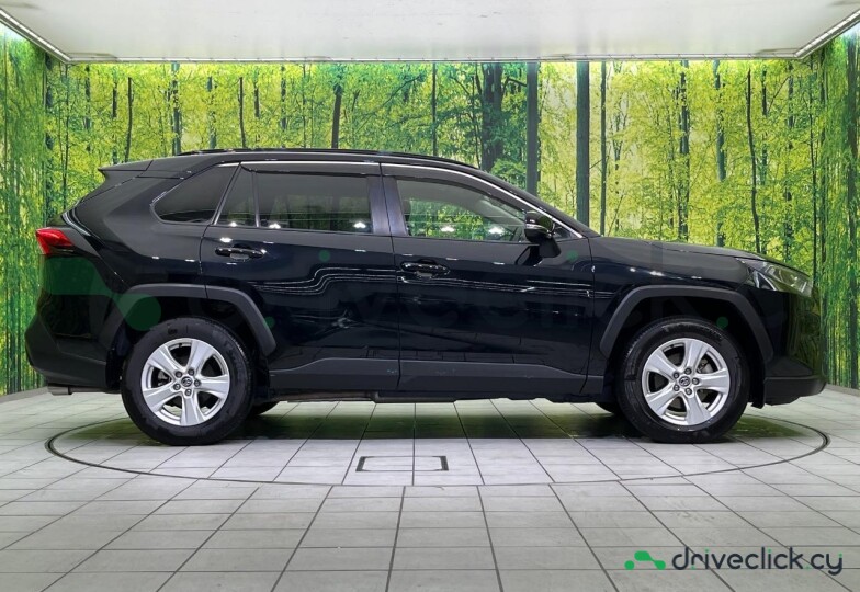 Toyota RAV4 Черный