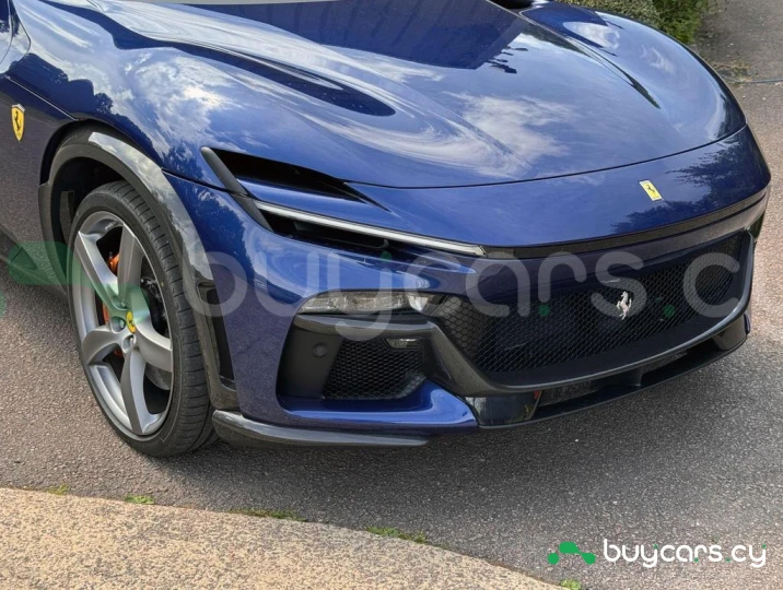 Ferrari Purosangue Синий