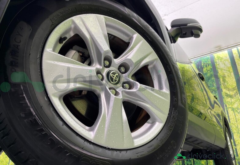 Toyota RAV4 Черный