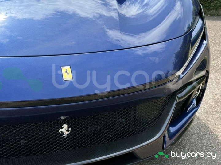 Ferrari Purosangue Синий