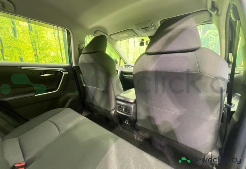 Toyota RAV4 Черный