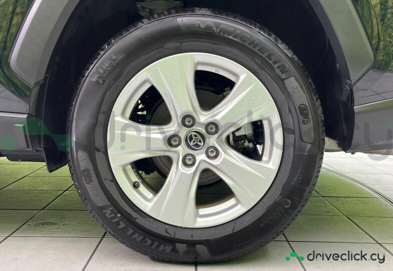Toyota RAV4 Черный