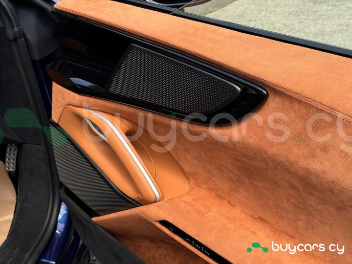 Ferrari Purosangue Синий