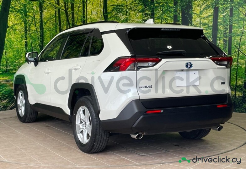 Toyota RAV4 Белый