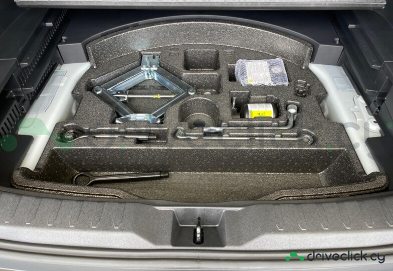 Toyota RAV4 Белый
