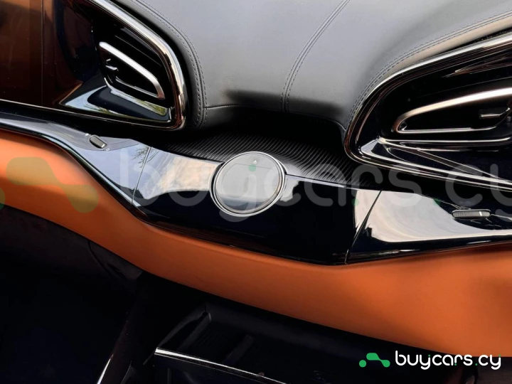 Ferrari Purosangue Синий