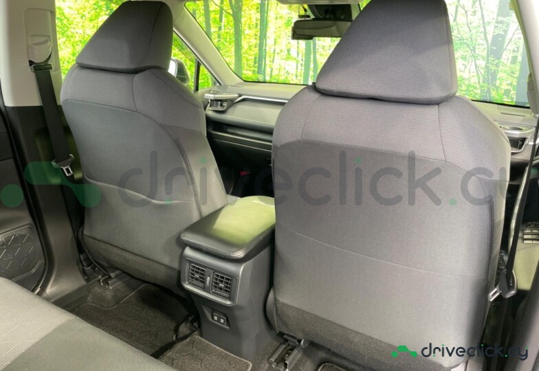 Toyota RAV4 Белый