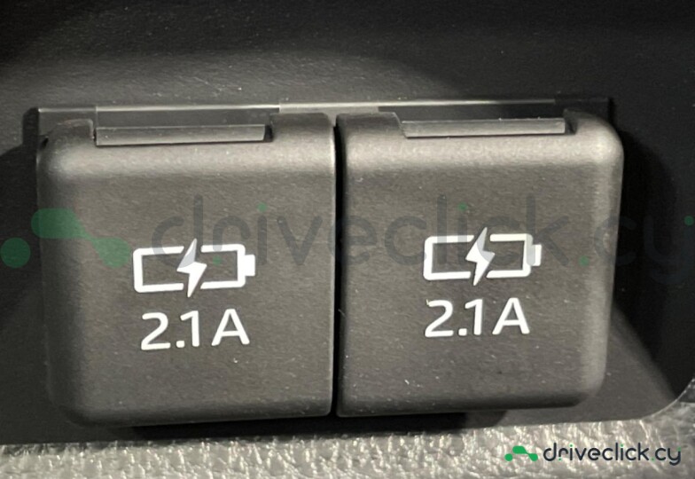 Toyota RAV4 Белый