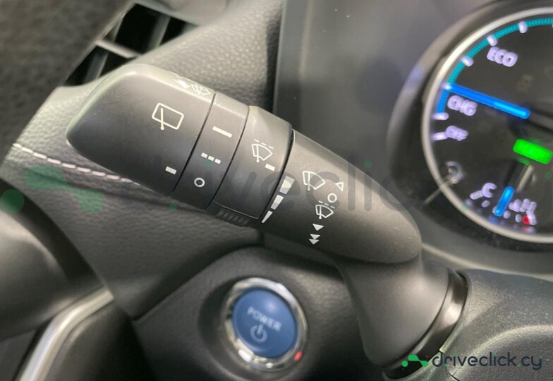Toyota RAV4 Белый