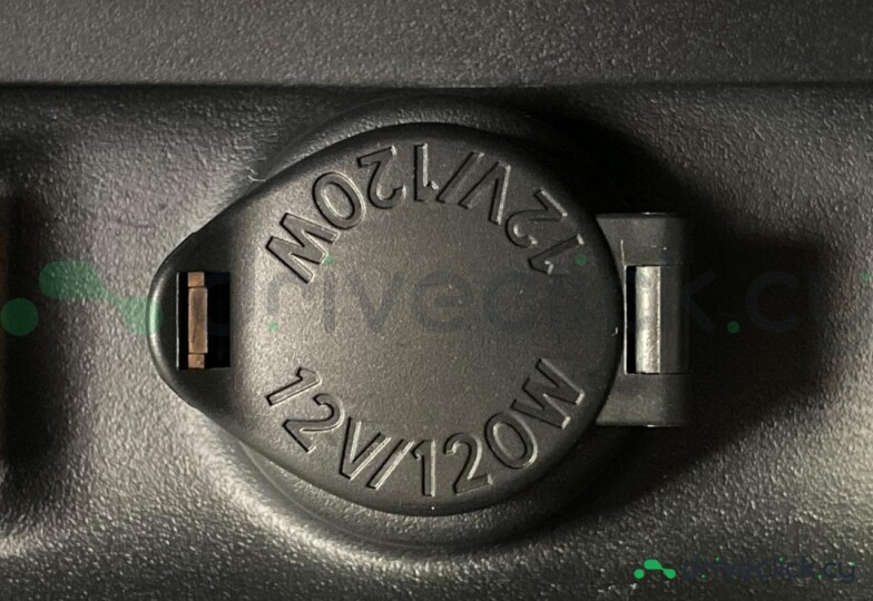 Toyota RAV4 Белый