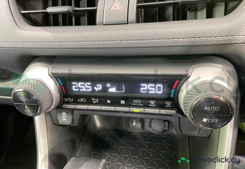 Toyota RAV4 Белый