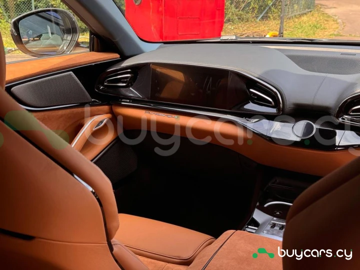 Ferrari Purosangue Синий