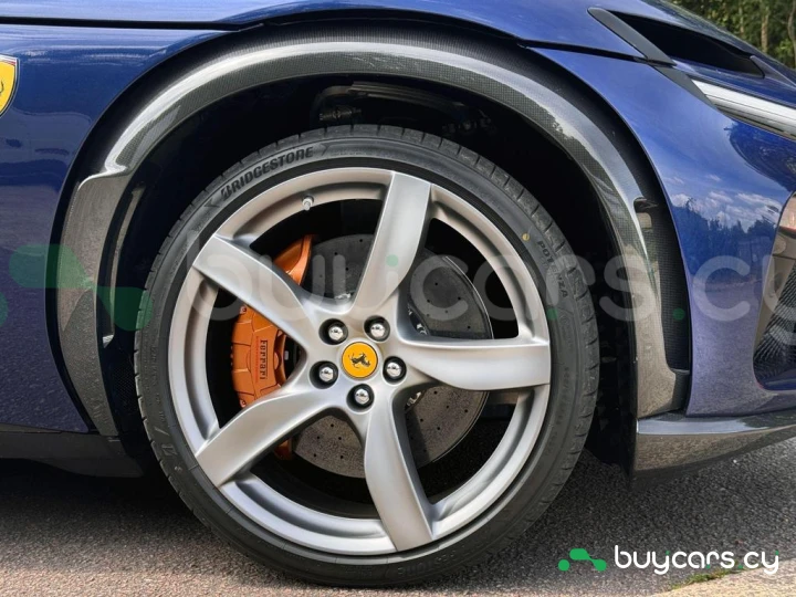 Ferrari Purosangue Синий