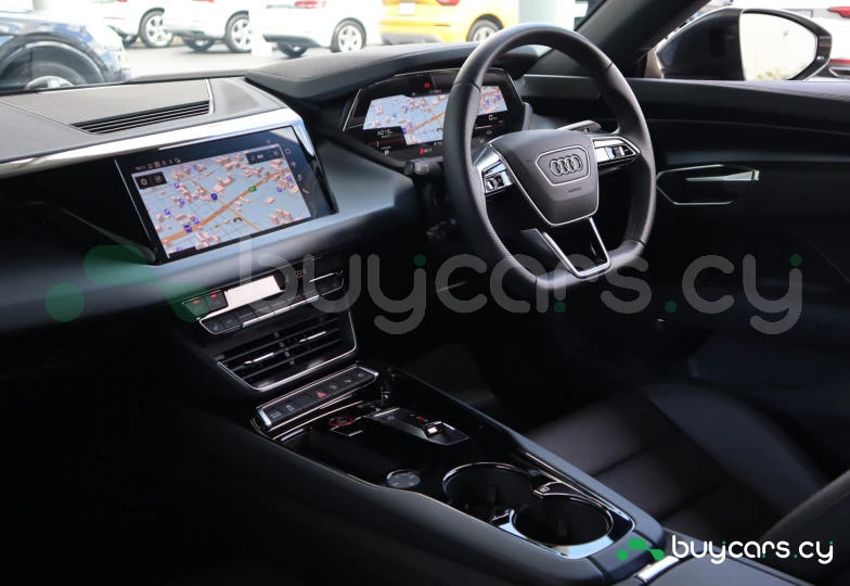 Audi e-tron GT Серый