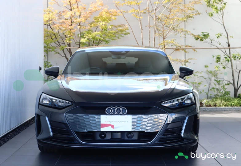 Audi e-tron GT Серый