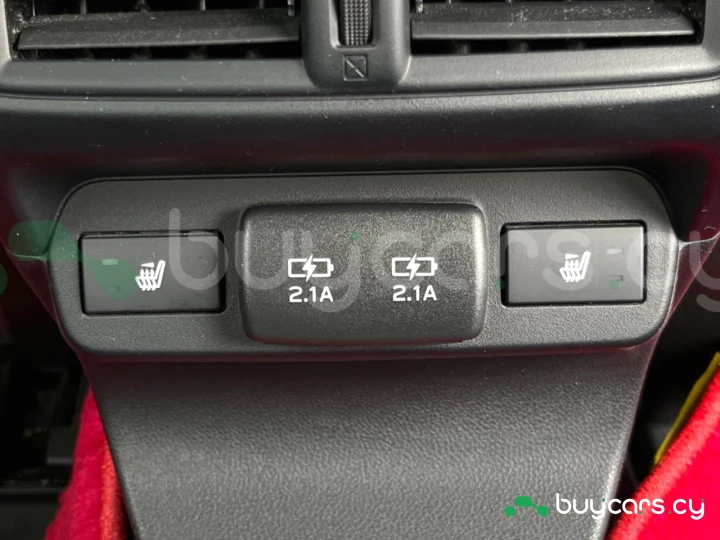 Subaru WRX Красный