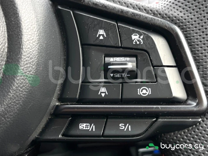 Subaru WRX Красный