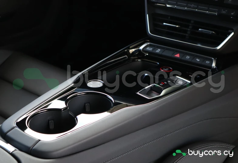 Audi e-tron GT Серый